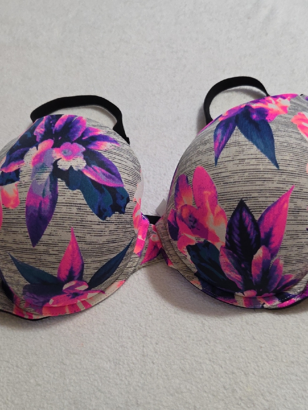 PINK Victoria's Secret Floral Push-Up Bra in Gray, Pink & Purple